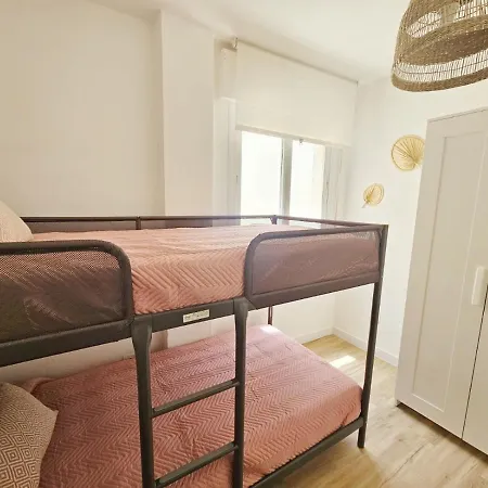 Apartment Calm Beach: Location, Beach & Old Town