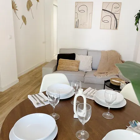 Apartment Calm Beach: Location, Beach & Old Town *